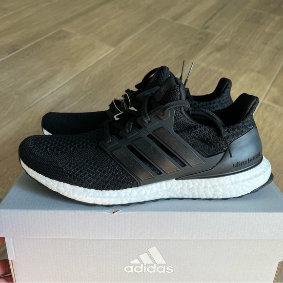 adidas Men's Ultraboost 5.0 DNA Shoes - Picture 4 of 8